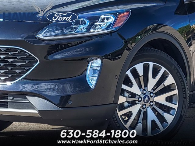 Certified 2021 Ford Escape Titanium w/ Class II Trailer Tow Package AWD/4WD image 3