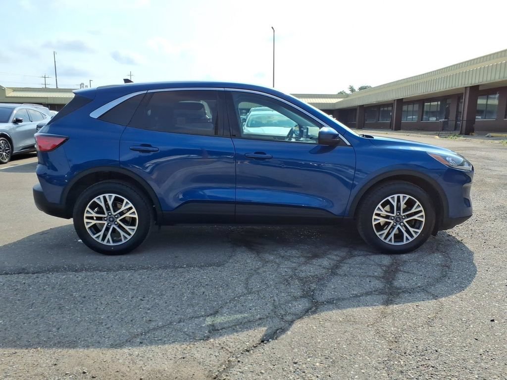 Certified 2022 Ford Escape SEL AWD/4WD image 6