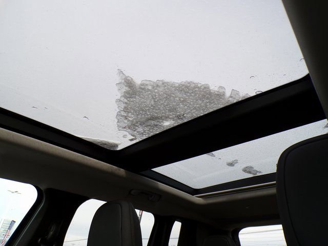 Used 2023 Jeep Renegade Trailhawk w/ Sun/Sound Group image 29