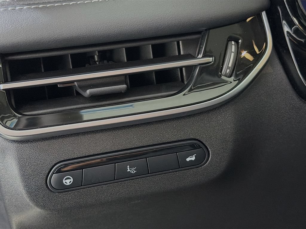 Used 2023 INFINITI QX60 Sensory w/ Vision Package AWD/4WD image 13