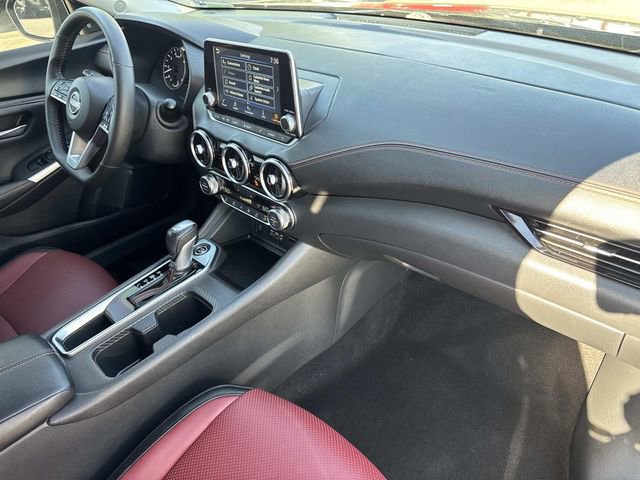 Used 2025 Nissan Sentra SR FWD image 36