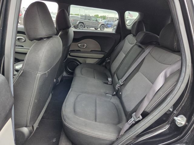 Used 2017 Kia Soul + FWD image 10