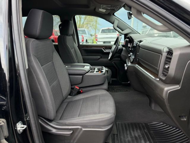 Used 2023 GMC Sierra 1500 SLE w/ Enhanced Capability Package AWD/4WD image 17