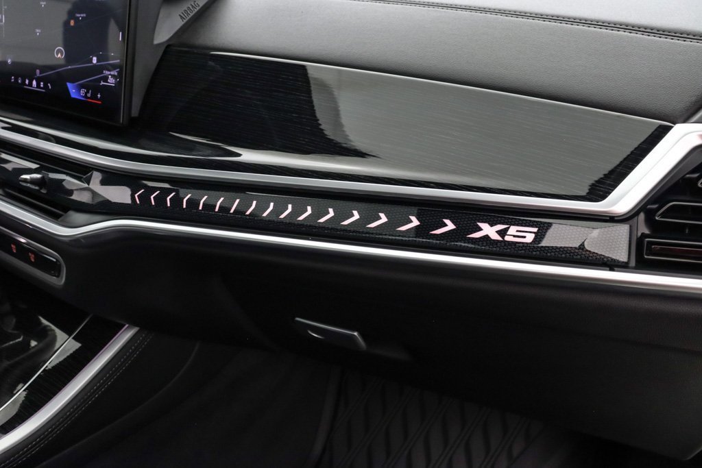 Used 2024 BMW X5 sDrive40i w/ M Sport Package image 27