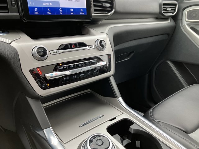 Certified 2023 Ford Explorer XLT w/ Equipment Group 202A