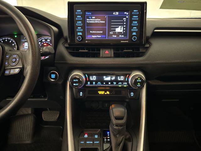 Used 2020 Toyota RAV4 XLE FWD image 24