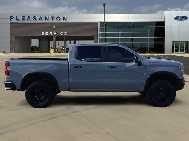 Used 2024 Chevrolet Silverado 1500 ZR2 w/ Technology Package AWD/4WD image 6