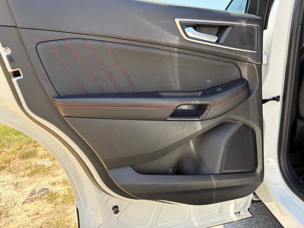 Certified 2022 Ford Edge ST-Line AWD/4WD image 29