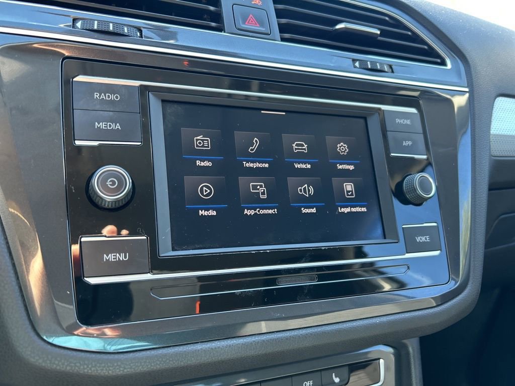 Used 2022 Volkswagen Tiguan S image 26