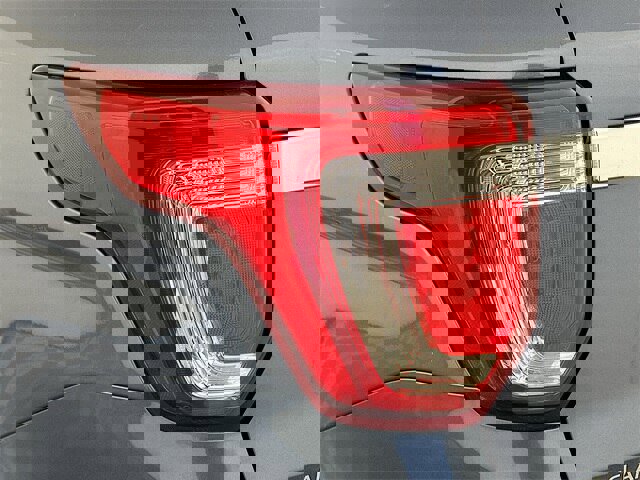 Certified 2019 Ford Explorer FWD image 24