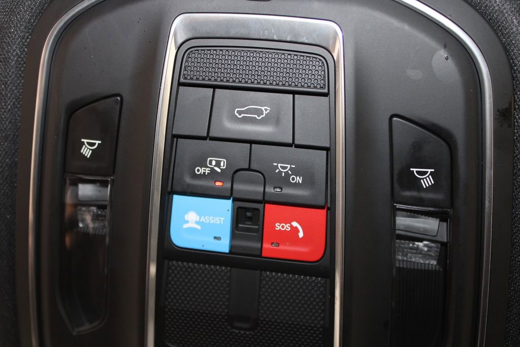 Used 2024 Jeep Grand Cherokee Altitude AWD/4WD image 52