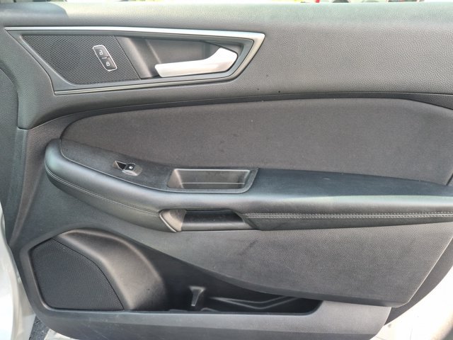 Certified 2019 Ford Edge SE FWD image 25