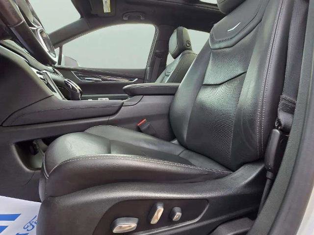 Used 2020 Cadillac XT5 Premium Luxury image 25