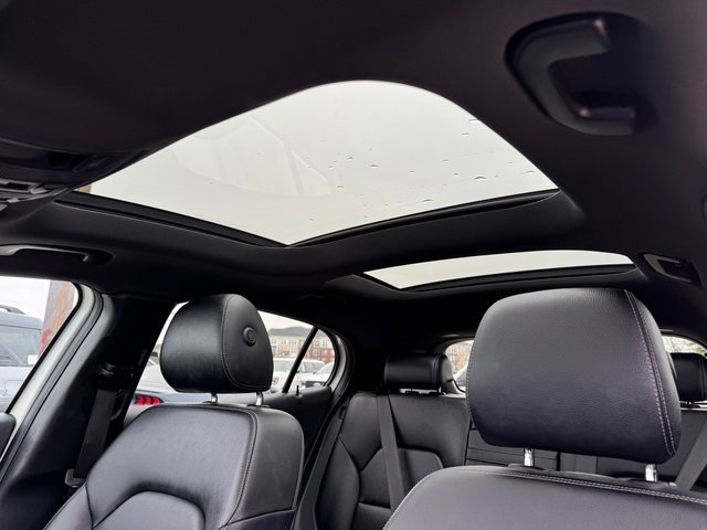 Used 2017 Mercedes-Benz GLA 250 4MATIC image 28