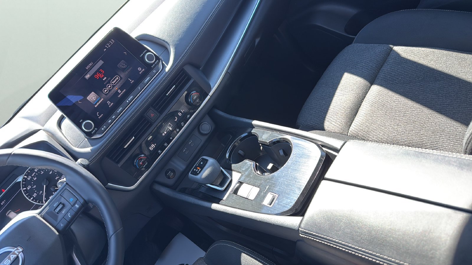 Used 2026 Nissan Rogue SV FWD image 17