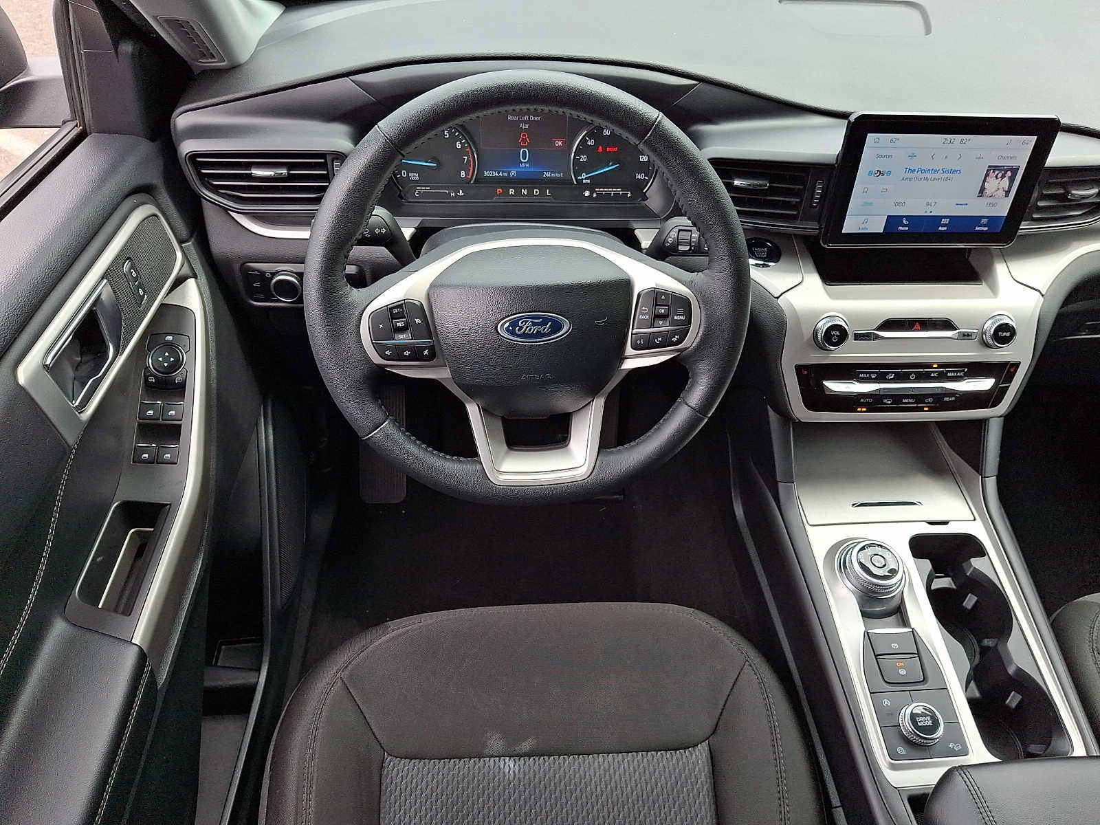 Certified 2024 Ford Explorer XLT AWD/4WD image 17