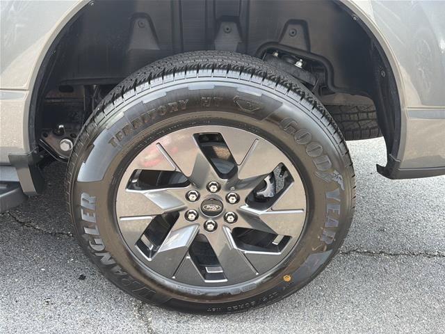 Certified 2025 Ford F150 Lightning Flash AWD/4WD image 23