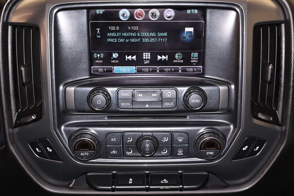 Used 2017 Chevrolet Silverado 1500 LT w/ All Star Edition AWD/4WD image 26
