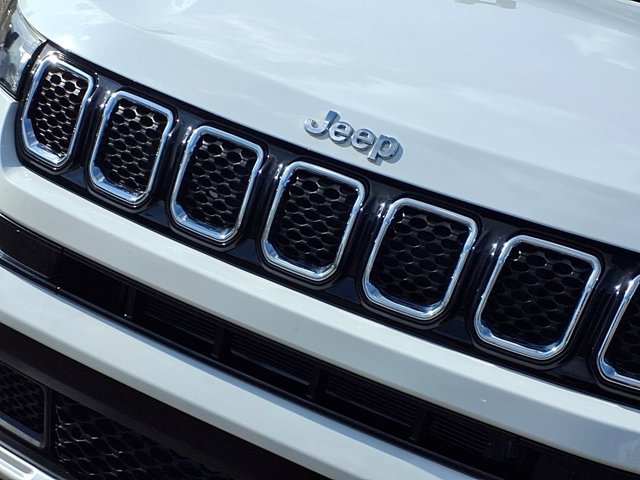 Used 2024 Jeep Compass Limited AWD/4WD image 25