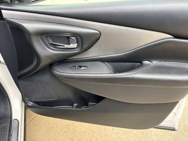 Used 2020 Nissan Murano SL w/ Moonroof Package FWD image 18