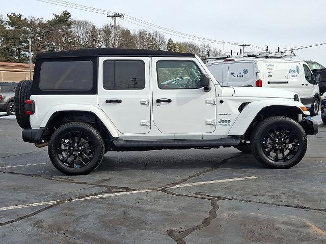 Used 2022 Jeep Wrangler Unlimited Sahara w/ Cold Weather Group image 5