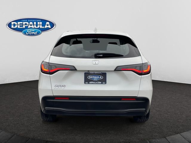 Used 2023 Honda HR-V LX image 2