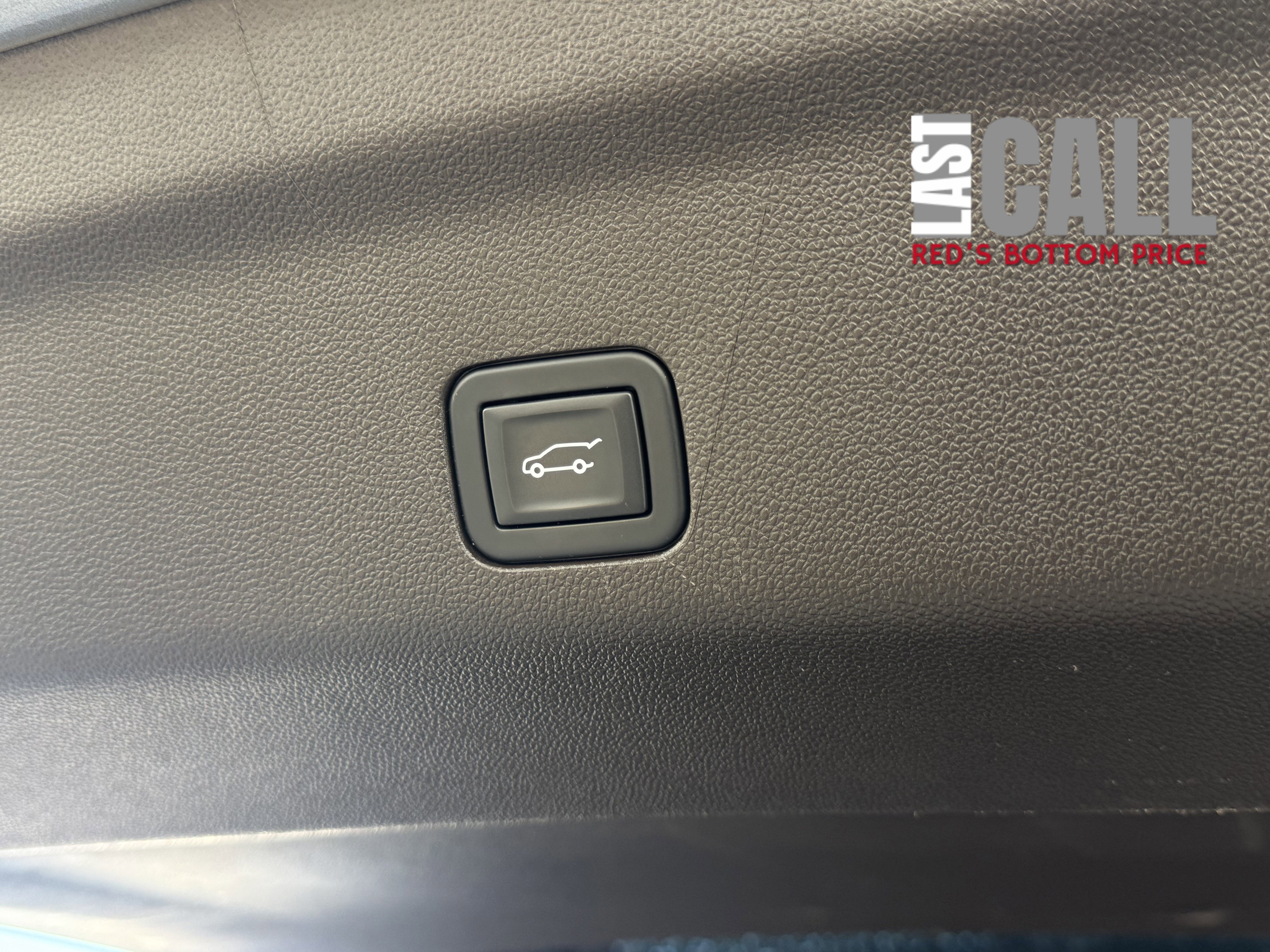 Used 2024 GMC Yukon Denali image 14