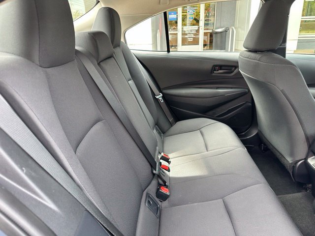 Used 2025 Toyota Corolla LE FWD image 41