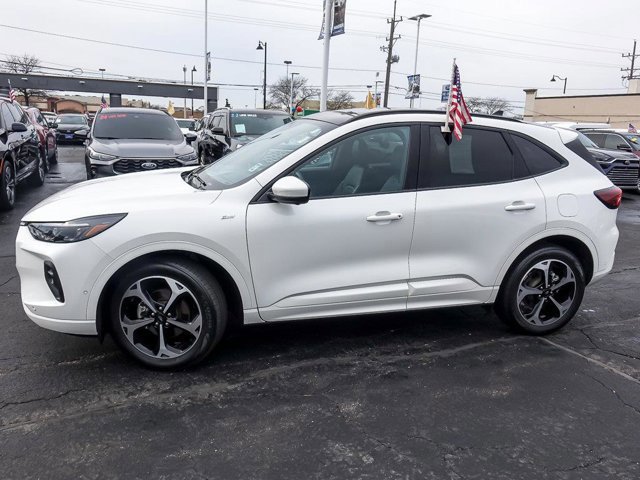Certified 2024 Ford Escape ST-Line Elite w/ Premium Technology Package image 3