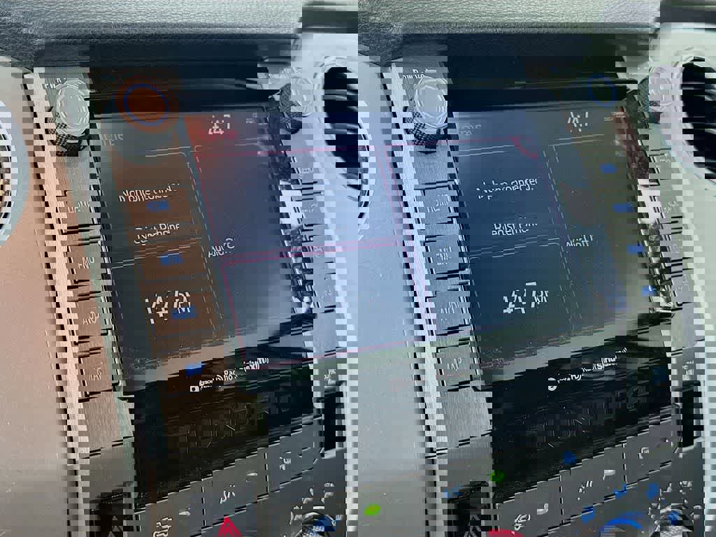 Used 2020 Toyota Tundra 4x4 Double Cab image 15