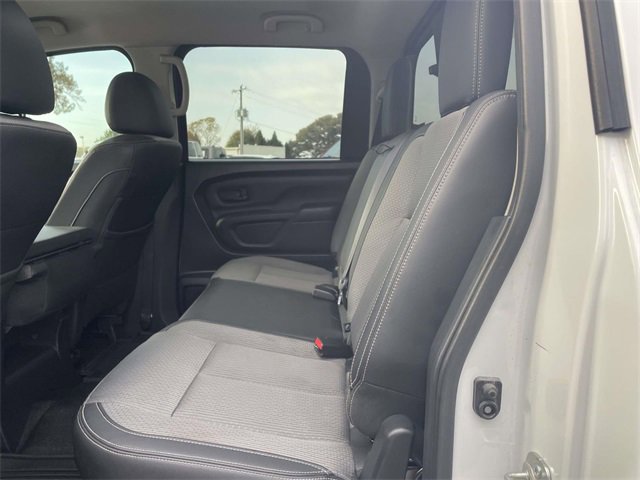 Used 2021 Nissan Titan S w/ S Utility Package image 10