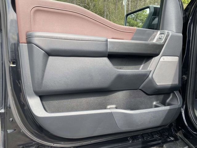 Certified 2022 Ford F150 Lariat w/ Equipment Group 502A High image 21