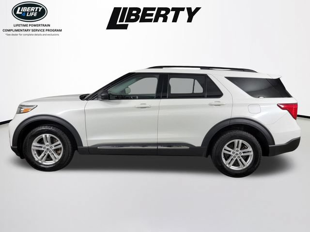 Certified 2022 Ford Explorer XLT w/ Equipment Group 202A AWD/4WD image 8