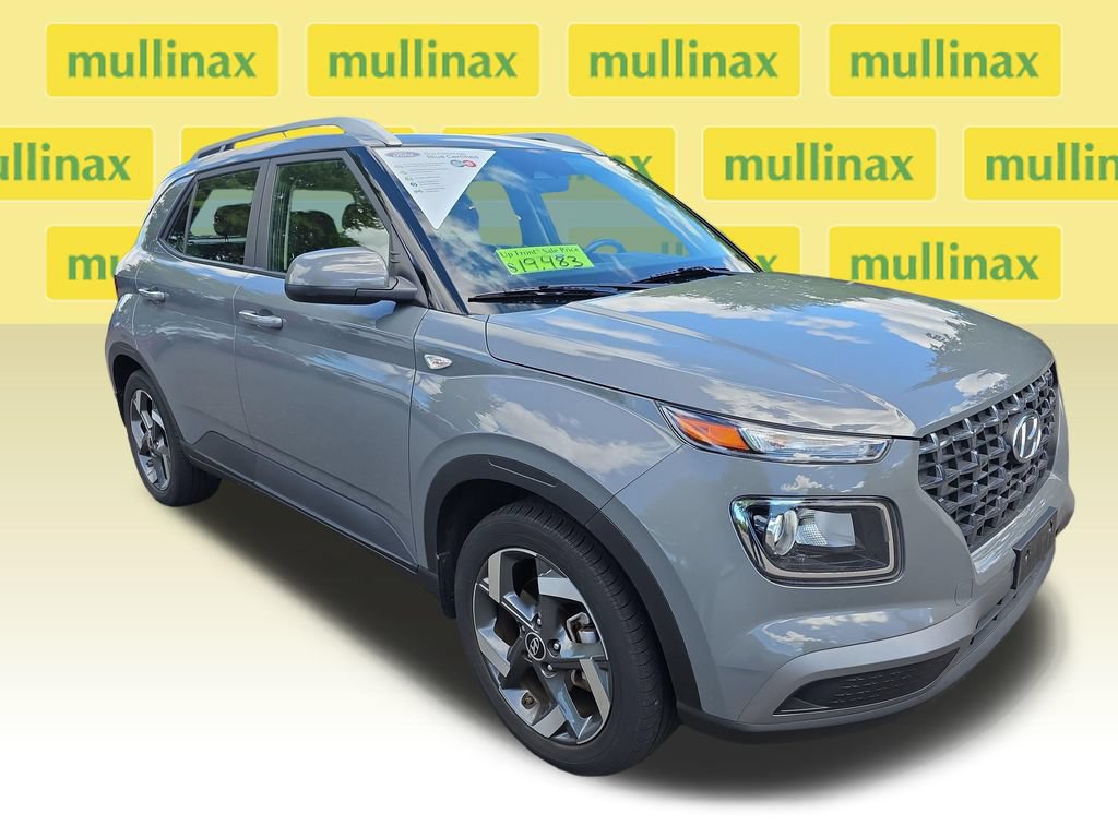 Used 2023 Hyundai Venue SEL