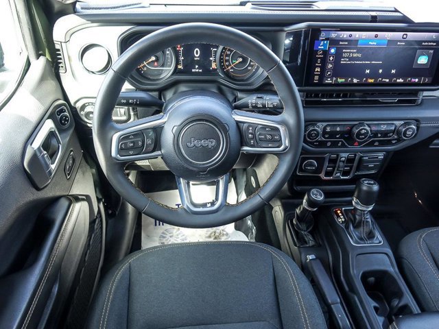 Used 2024 Jeep Wrangler Unlimited Sahara AWD/4WD image 14