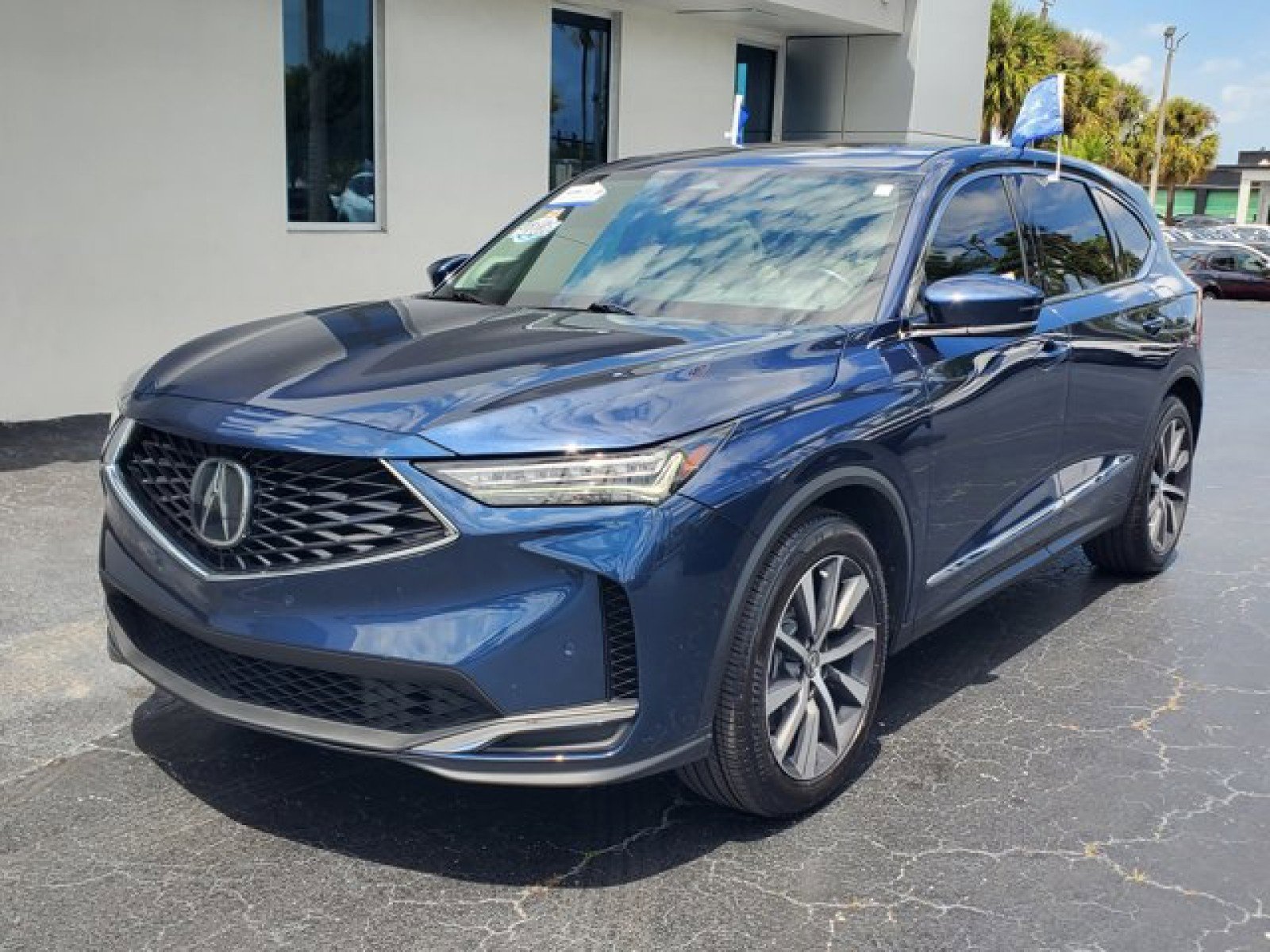 Used 2025 Acura MDX FWD w/ Technology Package image 3