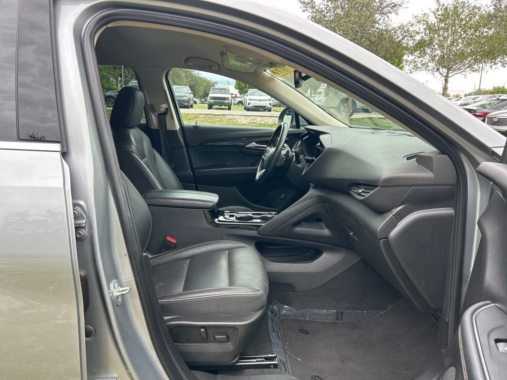 Used 2023 Buick Envision Essence FWD image 34