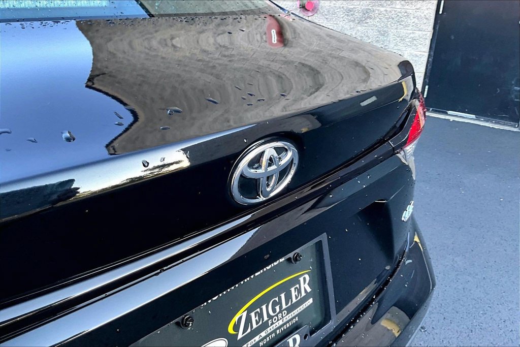 Used 2025 Toyota Corolla LE FWD image 30