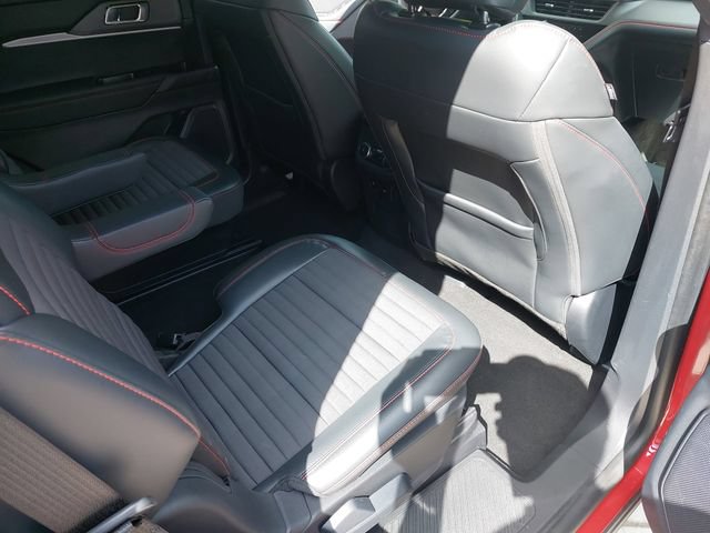 Certified 2025 Ford Explorer ST-Line AWD/4WD image 11