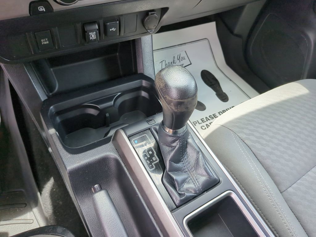 Used 2021 Toyota Tacoma SR5 RWD image 27