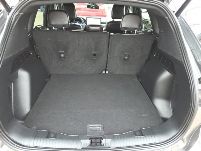 Certified 2025 Ford Escape ST-Line Elite w/ Premium Technology Package image 10