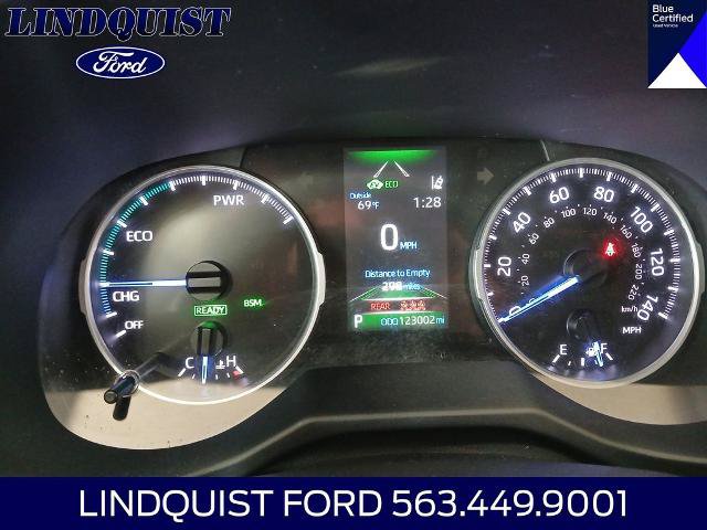 Used 2021 Toyota RAV4 LE AWD/4WD image 12