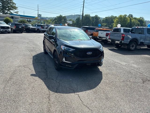 Certified 2024 Ford Edge ST-Line AWD/4WD video 3