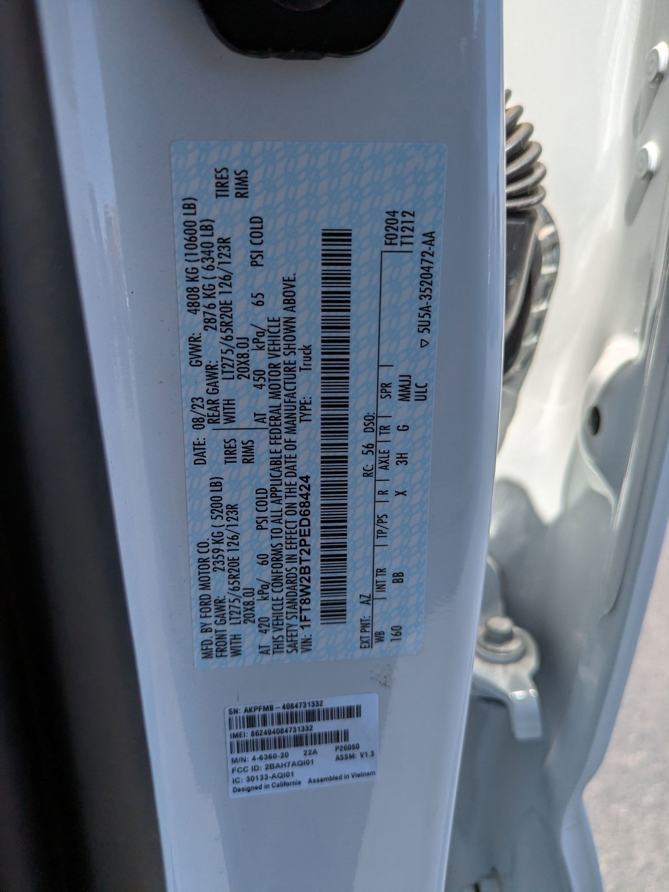 Certified 2023 Ford F250 Platinum w/ FX4 Off-Road Package AWD/4WD image 35