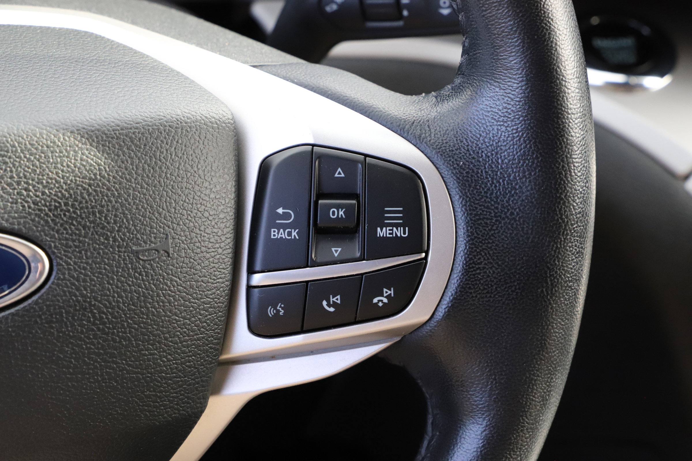 Certified 2023 Ford Explorer XLT w/ Equipment Group 202A image 25