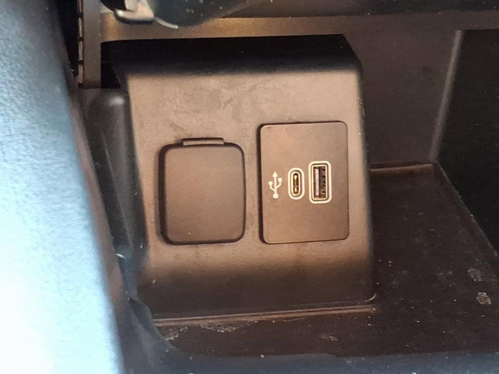 Certified 2025 Ford Explorer ST RWD image 24