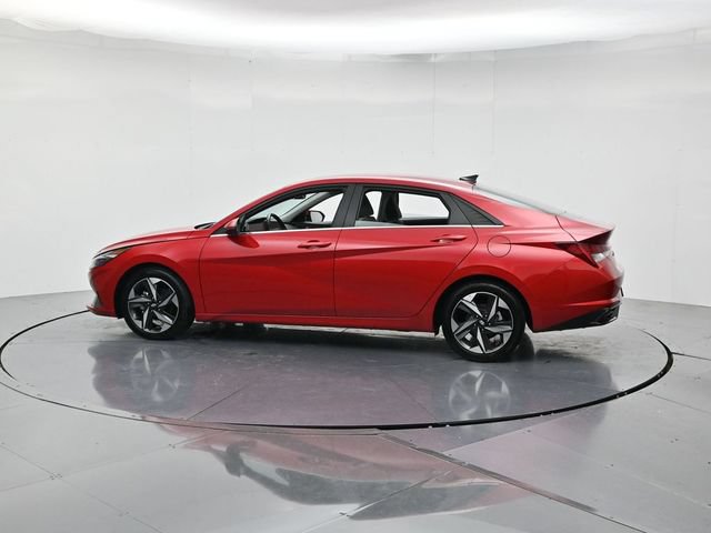 Used 2023 Hyundai Elantra Limited FWD image 7