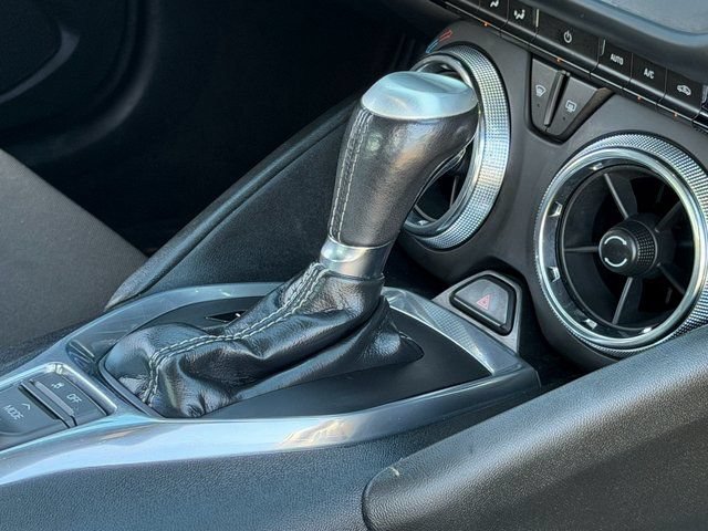 Used 2018 Chevrolet Camaro LT RWD image 16