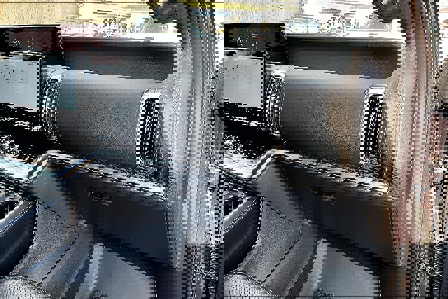 Certified 2025 Ford Expedition Max Platinum w/ Stealth Performance Package image 24