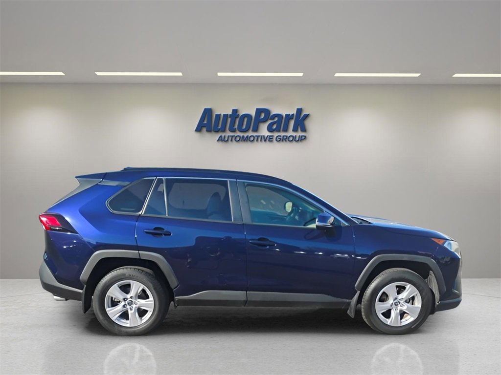 Used 2019 Toyota RAV4 XLE image 6